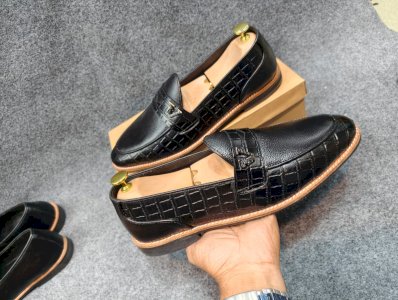 100% Genuine Leather Tarcel Shoe