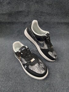 High Quality Men's Sneakers Light PU Leather Casual Shoes for Men Lace Up Flats Luxury White Black Tenis Shoes Zapatillas Hombre