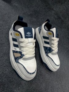 Streetwear-Style Multi-Panel Sneaker for Men