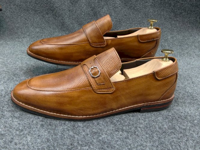 100% Genuine Leather Tarcel Shoe