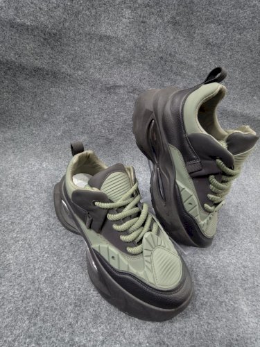 Men's Fashionable Basketball Shoes with Air Cushioning, Comfortable and Non-Slip, Breathable and Shock-Absorbing, Suitable for Men's Outdoor Activities