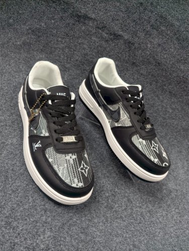 High Quality Men's Sneakers Light PU Leather Casual Shoes for Men Lace Up Flats Luxury White Black Tenis Shoes Zapatillas Hombre
